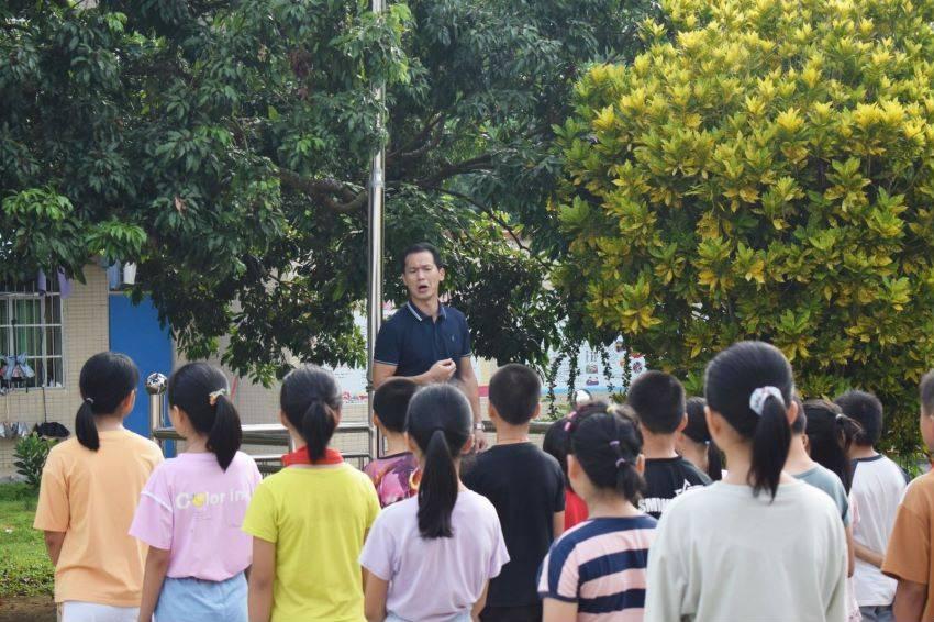 哪种男人是你的坚强后盾